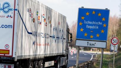 Bild: Nicolas Armer/dpa
Tschechien möchte seine Grenze offen lassen. Es drohe aus den Nachbarländern derzeit kein erhöhtes Corona-Risiko.