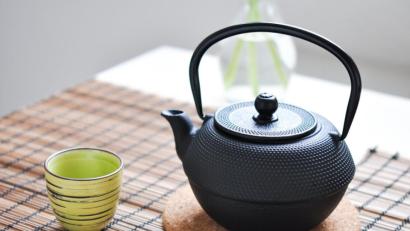 Bild: medwedja – stock.adobe.com
Machen Sie sich eine schöne Kanne Tee und vergessen Sie einfach einige Minuten den Lärm der Welt.