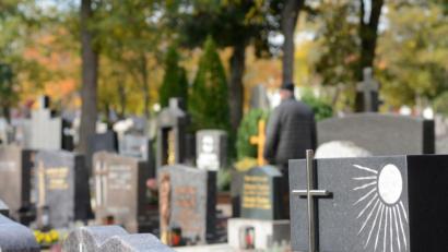 Bild: Gabi Schönberger
Wie kann an Allerheiligen der notwendige Infektionsschutz gewährleistet werden? Die katholische Kirche hat eine Erklärung abgegeben.