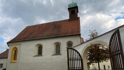 Bild: Völkl
Das Dach der Laurentiuskirche muss mit enormen Kostenaufwand saniert werden.