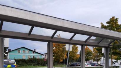 Bild: Bundespolizei
1500 Euro beträgt der Schaden, den Vandalen auf dem Bahnhofsgelände verursachten.