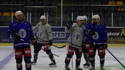 Bild: gb
Am Dienstagabend absolvierten die Blue Devils die erste Trainingseinheit.