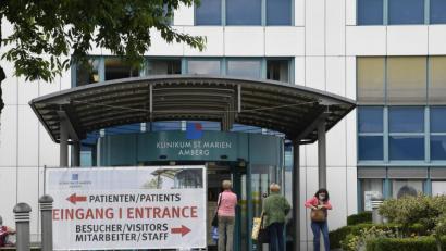 Archivbild: Petra Hartl
Besucher des Klinikums St. Marien Amberg müssen ab dem 7. Oktober wieder verschärfte Besuchsregeln beachten.