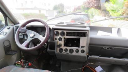 Bild: Polizei Sulzbach-Rosenberg
Alles gestohlen und ausgebaut, was möglich war: Bei diesem Pkw-Aufbruch entstand erheblicher Sach- und Diebstahlsschaden.