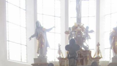 Bild: piam
Ein vergoldetes Kreuz (Abbildung ähnlich) wurde aus der Klosterburgkirche St. Peter in Kastl gestohlen.