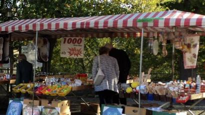 Archivbild: ksi
Zehn Fieranten werden am Sonntag mit ihren Ständen bei der traditionellen Dionysius-Kirwa in der Schlossstraße vertreten sein.