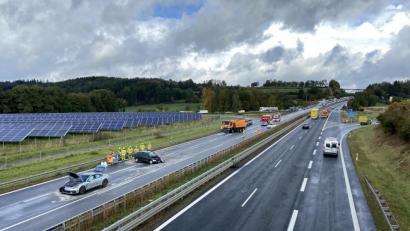 Bild: Gustl Beer
Auf der A93 zwischen Altenstadt und Weiden hat sich ein Unfall ereignet.