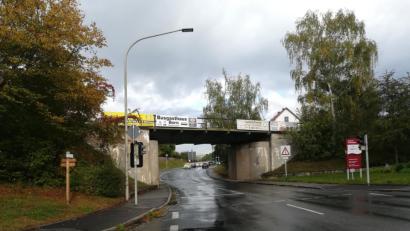 Bild: Wolfgang Geitner/exb
Von 14. bis 27. Oktober gesperrt: Die Bahnunterführung der B 14 in Wernberg-Köblitz