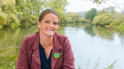 Bild: exb/Designcooperative Nittenau
Tina Winklmann kandidiert für Bündnis90/Die Grünen für das Direktmandat im Bundestagswahlkreis Schwandorf/Cham.