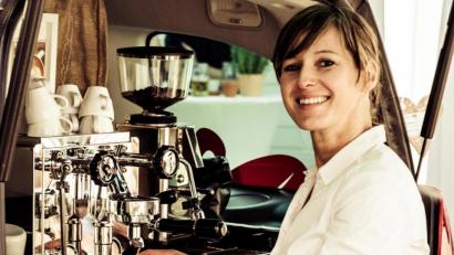 Bild: Bianca Egerer
Bianca Egerer aus Amberg ist Barista. Also jemand, bei dem sich alles um Kaffee dreht. Jemand, der versucht, Kaffeetrinken zum Erlebnis werden zu lassen.