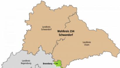 Grafik: Oberpfalz-Medien
Der Wahlkreis 234, der wie bisher die beiden Landkreise Schwandorf und Cham umfasst, geht bei der Bundestagswahl 2021 bis zu Donau. Er wird um Brennberg und Wörth/Donau (grün) erweitert.