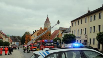 Bild: jma
Die Durchfahrt am Stadtplatz war während des Einsatzes durch die Einsatzkräfte gesperrt.