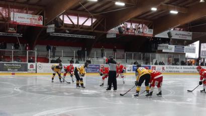 Bild: pa
Eröffnungsbully in Klostersee.