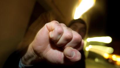 Symbolbild: Karl-Josef Hildenbrand, dpa
Grundlos musste ein 31-Jähriger auf dem Nachhauseweg einen Faustschlag einstecken.