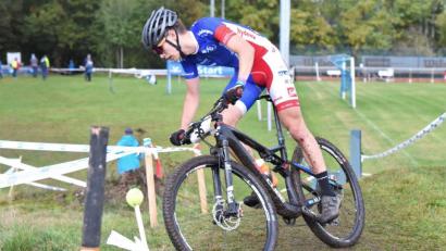 Bild: Büttner, Gerhard
Bei der Bayerischen Meisterschaft der Mountainbiker in Altenstadt/WN war fahrerisches Können gefragt.