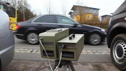 Bild: Wolfgang Steinbacher
Nach dem Ja des Gemeinderats zu einer Vereinbarung mit dem Zweckverband Kommunale Verkehrssicherheit Oberpfalz wird es in absehbarer Zeit auch im Bereich Edelsfeld mehr Kontrollen geben.