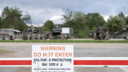 Bild: Peter Eckert
Der Truppenübungsplatz Grafenwöhr gilt als größter und modernster Übungsplatz Europas. Die Lärmbelästigung durch die Schießbahn 213 bei Auerbach/Nitzlbuch ist für viele Anwohner eine große Belastung.