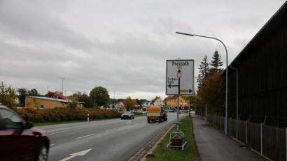Bild: sne
Huch? Wo soll denn von Grafenwöhr aus plötzlich Eschenbach liegen?