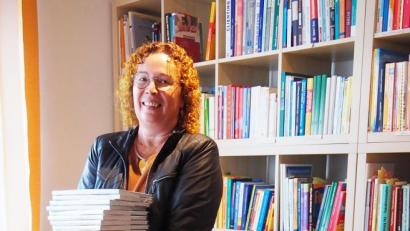 Bild: Bühner
Frisch aus dem Karton: das erste Buch von Sigrid Stilp-Weiß.