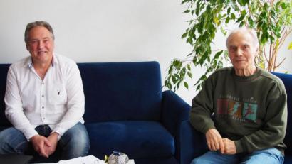 Bild: exb
Manfred Schiller (links) und Karl Schmid vertreten die AfD im Weidener Stadtrat.