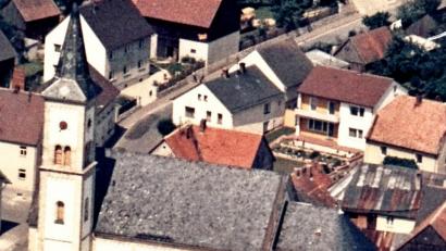 Repro: ü
So sah das Kirchenthumbacher Rathaus 1968 aus, von seinem Vorgänger aus dem 14. Jahrhundert gibt es aber keine Unterlagen mehr.