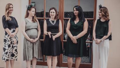 Bild: MG Fotografie/exb
Das neue Präsidium von Ladies‘ Circle Amberg (von links): Past-Präsidentin Nicole Asmus, Schatzmeisterin Stefanie Scheffer, Präsidentin Ann-Julie Trepesch, Vizepräsidentin Zorka Dotto und Clubsekretärin Sabine Exner.