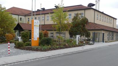 Bild: rn
Das ehemalige Krankenhaus Eschenbach steht nun zum Verkauf.