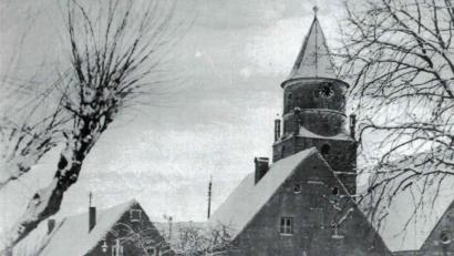 Bild: exb/Foto Ott
Als Ersatz für das erste Burggut in Eschenbach entstand Ende des 16. Jahrhunderts für Johannes Albrecht ein neues Haus, das bis zum Abriss 1957 das Stadtbild prägte.