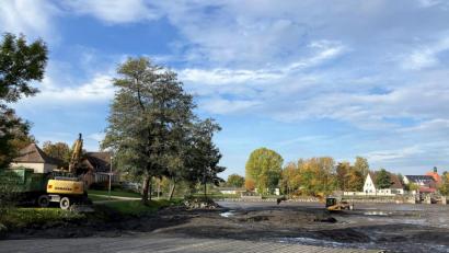 Bild: stg
Bagger-Arbeiten werden derzeit im Kemnather Stadtweiher ausgeführt