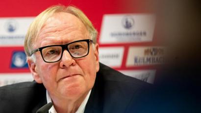 Archivbild: Daniel Karmann/dpa
Er stand in den vergangenen Wochen und Monaten heftig in der Kritik: Thomas Grethlein, Aufsichtsratschef beim 1. FC Nürnberg. Bei der Wahl zur Jahresversammlung verteidigte er aber sein Mandat souverän.