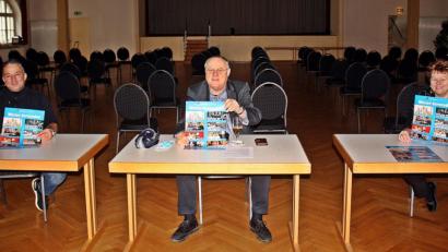 Bild: R. Kreuzer
Das Programm der Winterserenaden stellen vor (von links) Erwin Voit, Lothar Höher und Petra Vorsatz.