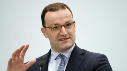 Archivbild: Kay Nietfeld/dpa
Jens Spahn (CDU), Bundesminister für Gesundheit, wurde am Mittwoch positiv auf Covid-19 getestet.