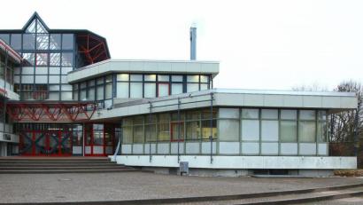 Bild: Petra Hartl
Die zweite Corona-Welle macht sich auch mehr und mehr in den Schulen bemerkbar. Das bekommt gerade das Elly-Heuss-Gymnasium deutlich zu spüren.