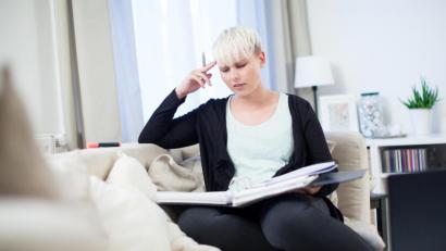 Symbolbild:  Christin Klose/dpa 
Versicherungen gut und schön – aber was brauche ich wirklich?