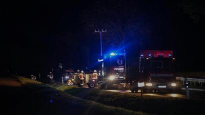 Bild: Roland Wellenhoefer
Nach dem Unfall bei Kemnath war die B 22 eine Stunde lang gesperrt.