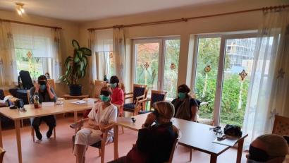 Bild: exb
Das AWO-Seniorenzentrum Kümmersbruck nimmt am bayernweiten Präventionsprogramm „Gutes Sehen“ teil.