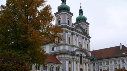 Bild: kgg
Die Advents- und Weihnachtskonzerte in der Basilika Waldsassen finden nach aktuellem Stand statt - darauf haben die Organisatoren jetzt wiederholt hingewiesen.