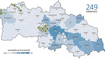 Grafik: NT/AZ; Quelle: Landratsamt Neustadt, Gesundheitsamt Neustadt - Weiden
Der Osten des Landkreises Neustadt/WN ist laut der nachgewiesenen Infektionen mit dem Coronavirus aktuell stärker vom Virus betroffen als der Westen. Sicher vor einer Infektion ist man aber nirgends.