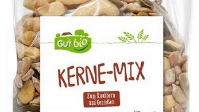 Aldi Nord und Aldi Süd rufen den Bio-Kerne-Mix mit dem Mindesthaltbarkeitsdaten zwischen dem 15. Juli 2021 und dem 03. September 2021 zurück. Foto: Lebensmittelwarnung.de/dpa-infocom
