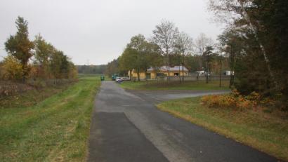 Bild: wro
Die Straße zur gemeindlichen Kläranlage trägt künftig die Bezeichnung „Gleichweg“. Darauf verständigten sich die Markträte in der jüngsten Sitzung.