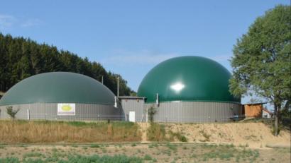 Symbolbild: dob
Eine Biogasanlage kann Strom und Wärme liefern. Ein interessantes Energiekonzept für Schönsee könnte deshalb ein Biomasseheizkraftwerk mit Wärmenetz sein. Der Energienutzungsplan liefert dazu Entscheidungsgrundlagen.