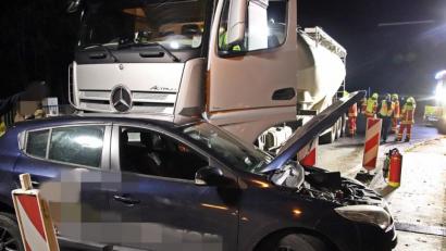 Bild: jma
Der LKW schob den Renault fast 25 Meter vor sich her