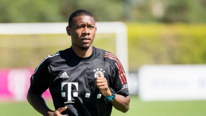 Bild: Matthias Balk/dpa
David Alaba: Es droht eine Schlammschlacht um seine Vertragsverlängerung.