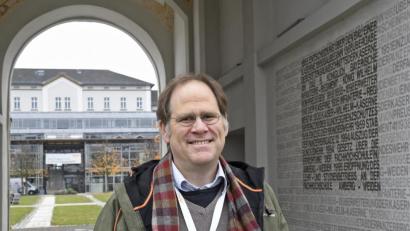 Bild: Petra Hartl
Dominikus Heckmann (48) hat in Saarbrücken Informatik und in Edinburgh Künstliche Intelligenz studiert. Anschließend forschte er