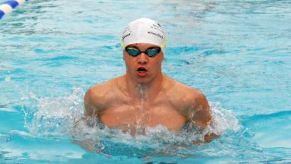 Archivbild: gb
Fynn Legat vom Tirschenreuther Schwimm-Club schwamm über 50 Meter Brust in 0:32,53 Minuten einen neuen Oberpfalz-Altersklassenrekord für 15-Jährige.