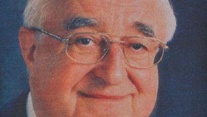 Repro: dob
Im gesegneten Alter von 92 Jahren verstarb am Donnerstag der gebürtige Vohenstraußer, Geistlicher Rat und Studiendirektor a. D. Hans Hoch. Er wird in seinem Wahlheimatort Dingolfing beigesetzt.