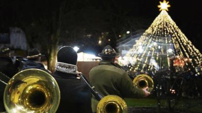 Archivbild: njn
Erbendorfs Bürgermeister Johannes Reger sagt den Weihnachtsmarkt im Stadtpark für heuer wegen der Corona-Situation ab.
