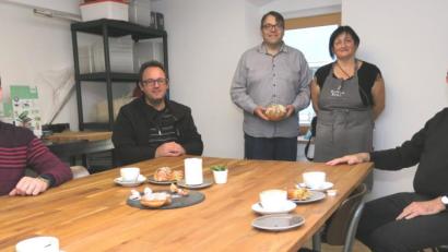 Bild: Hirsch
500 Euro kamen bei der Brotaktion in diesem Jahr zusammen. Die Gottesdienstbesucher unterstützen damit die Menschen in der Sahelzone.