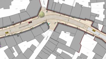 Grafik: RSP Architektur + Stadtplanung GmbH/exb
Architekt Klaus Stiefler präsentierte bei der Stadtratssitzung den Entwurf für den Ausbau der Bischof-Senestrey-Straße. Die Fahrbahn würde gepflastert, nur im Anschluss an die Tachauer Straße (rechts) eine Asphaltdecke bekommen. Beidseitig sind Gehwege vorgesehen.