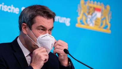 Bild: Sven Hoppe/dpa
Markus Söder (CSU), Ministerpräsident von Bayern, nimmt nach der Haushalts-Klausur des bayerischen Kabinetts an einer Pressekonferenz teil